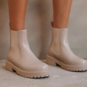 Billini Wrenley Boots white chunky